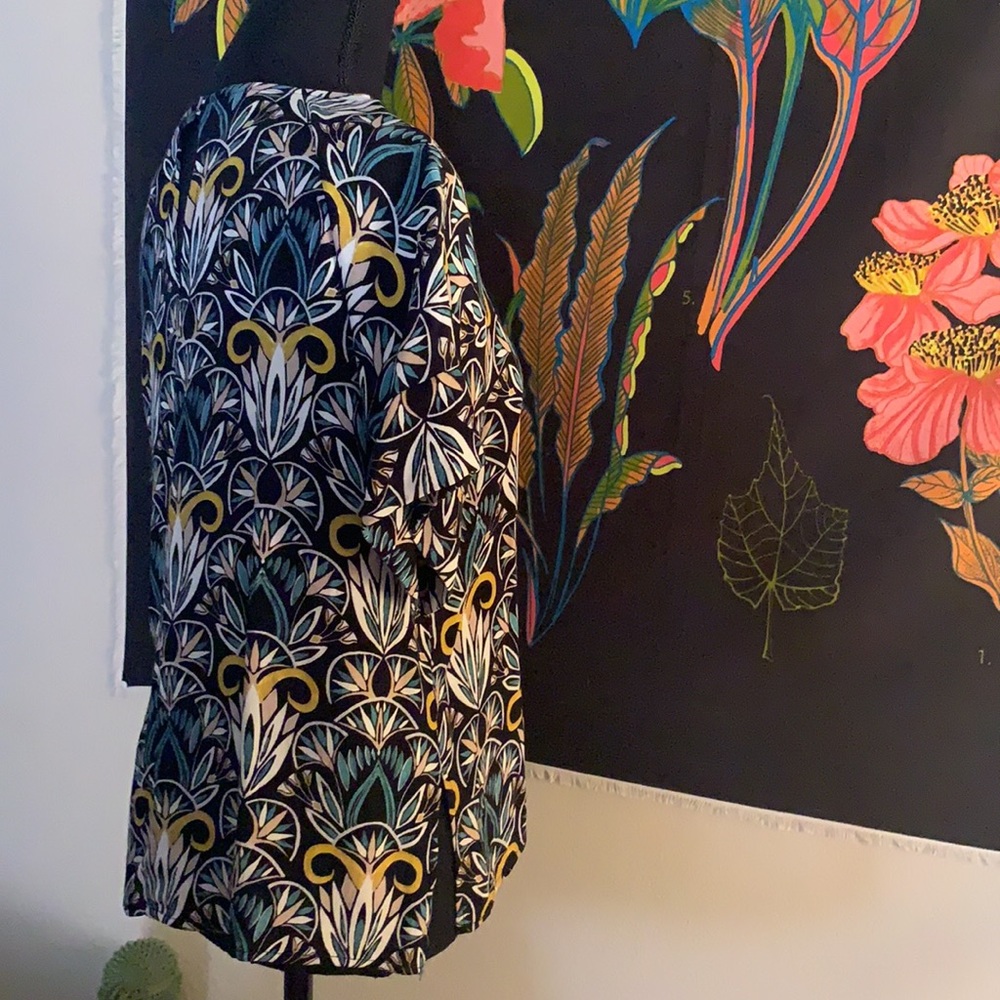 H&M patterned top - Picture 3 of 4